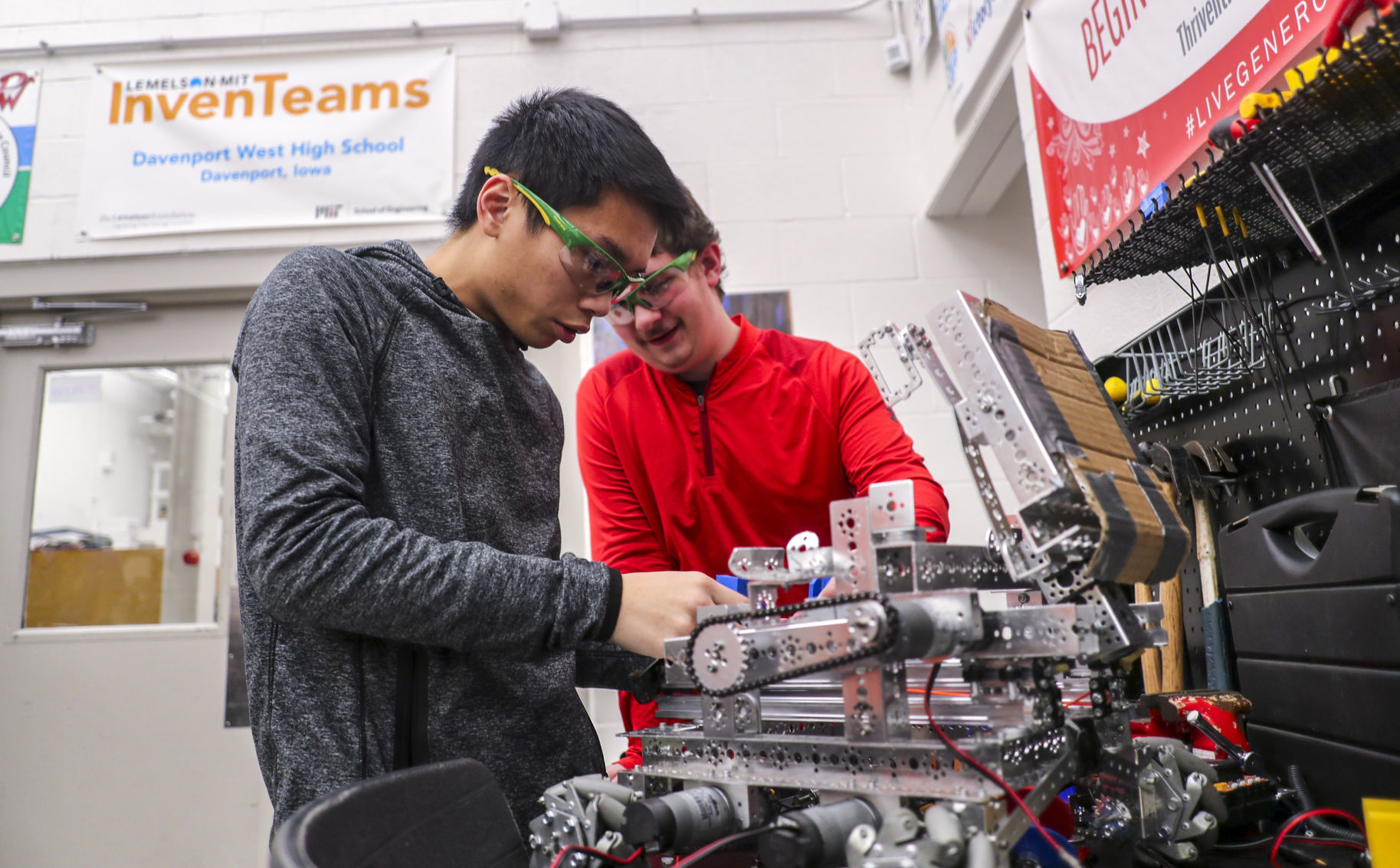 110118-robotics-005